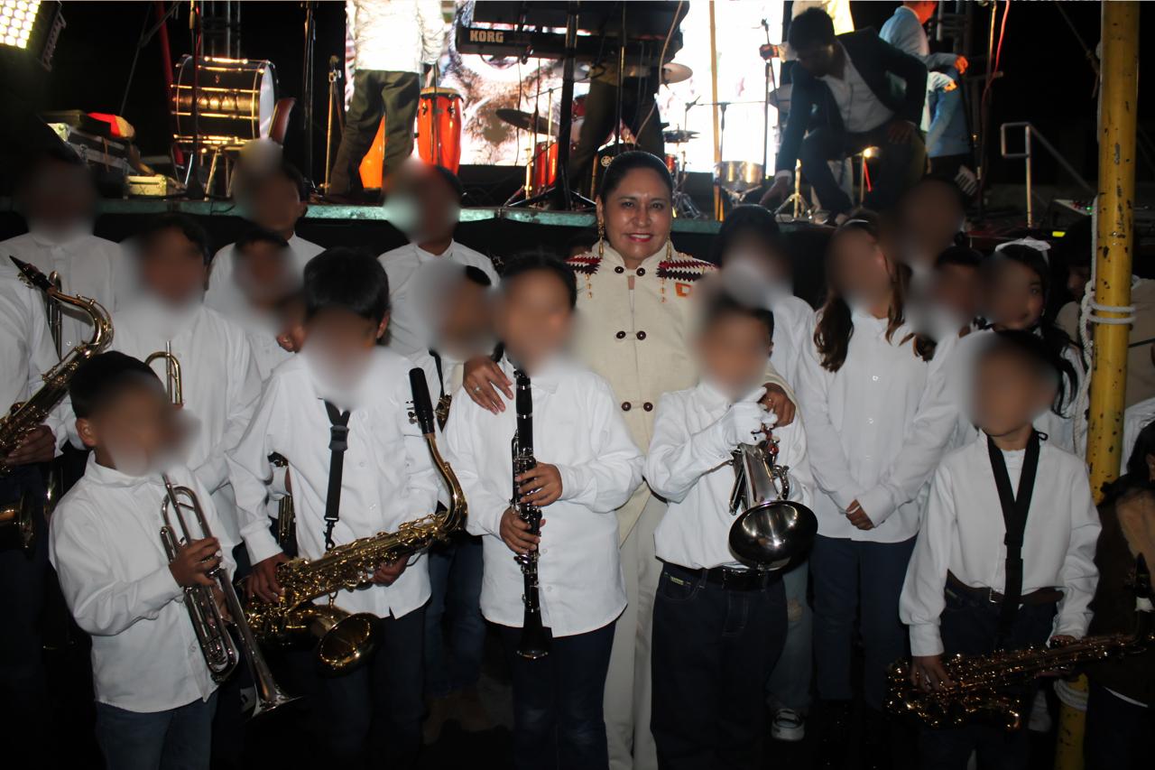 Primer concierto de 'Canto de Lobo' llena de música y esperanza a Cuaula